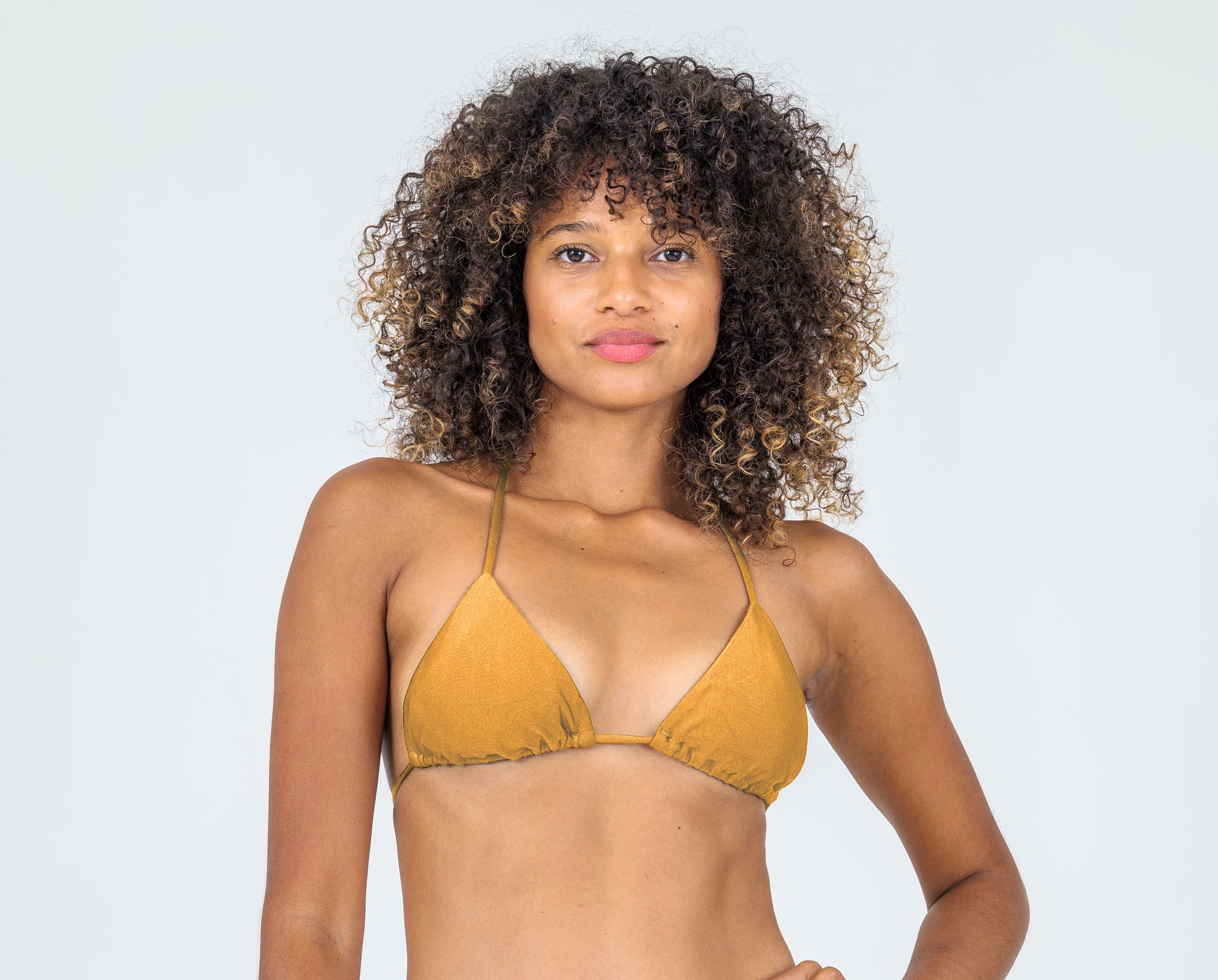 Model Front: Rio De Sol Top Top Damasco Tri-Inv