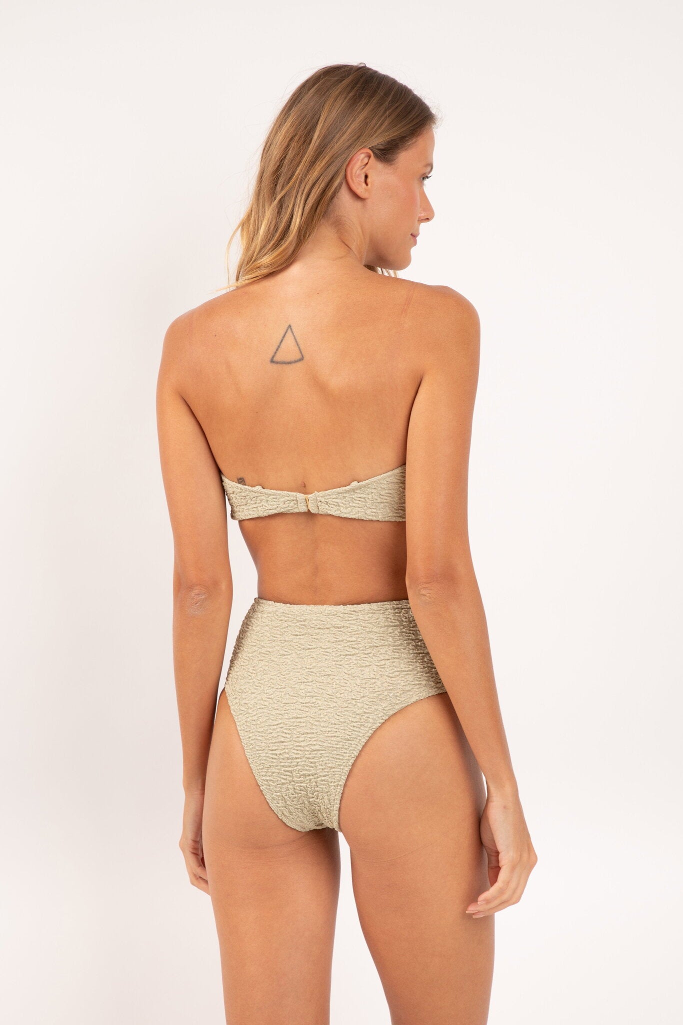 Model Back: Rio De Sol Bottom Bottom Brisa-Pistache Hotpants