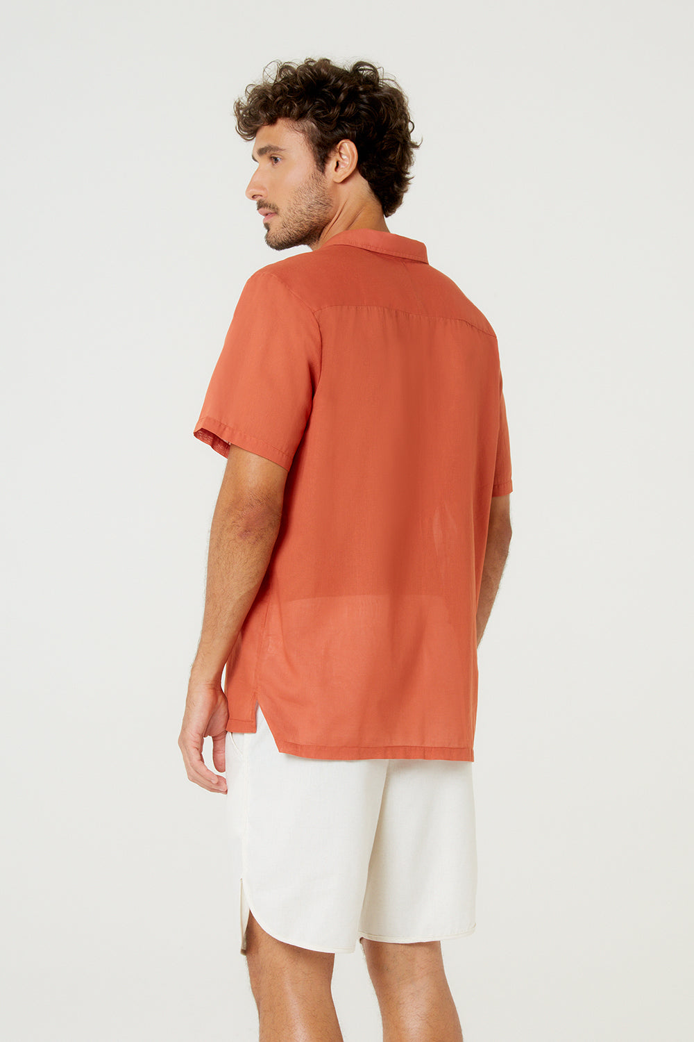 Model Back: Blueman T-Shirt For Men Camisa Free Soft Marrom