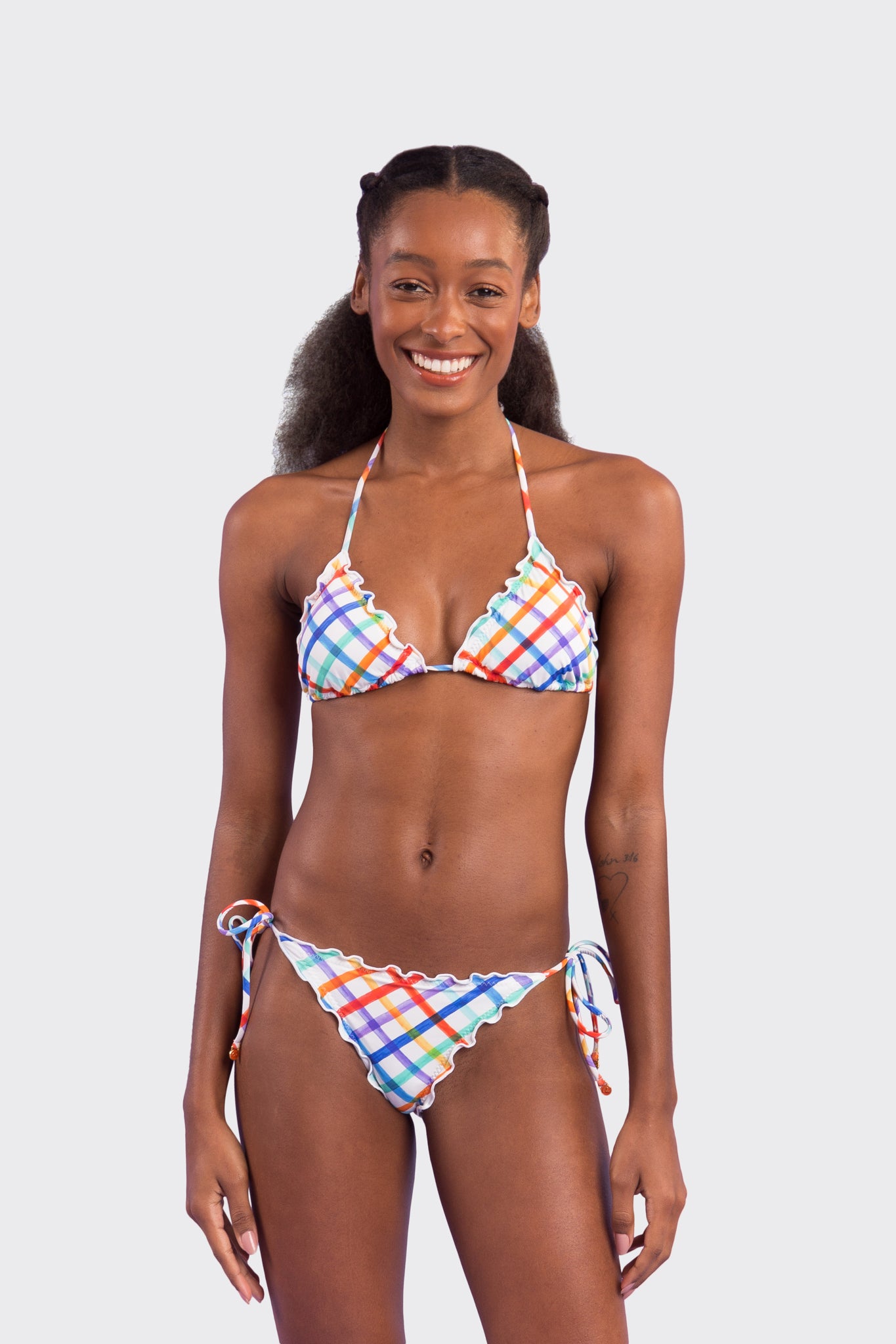 Model Front: Rio De Sol Set Set Square Frufru