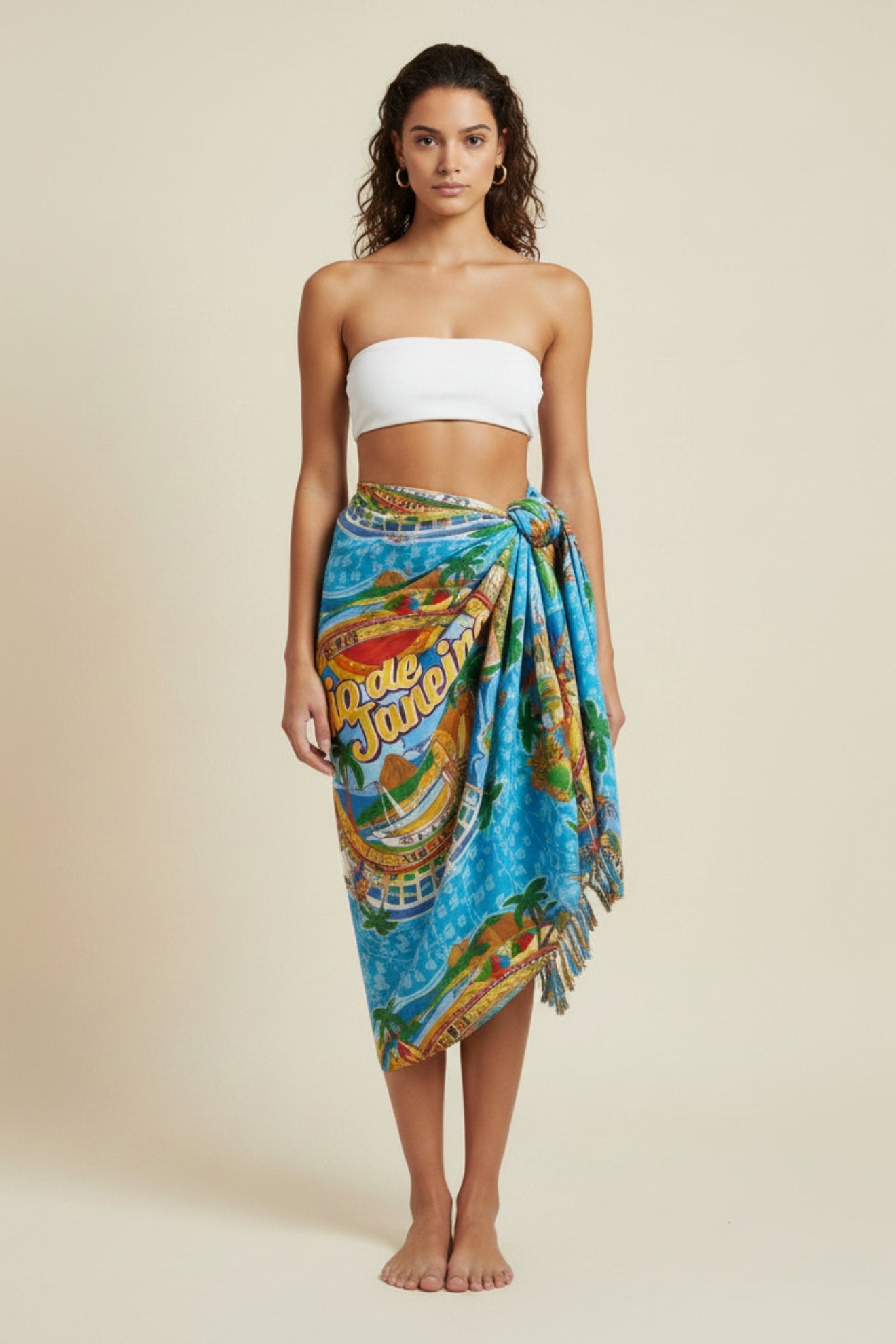 Model Front: Bali Blue Pareo Canga Mandala Rio