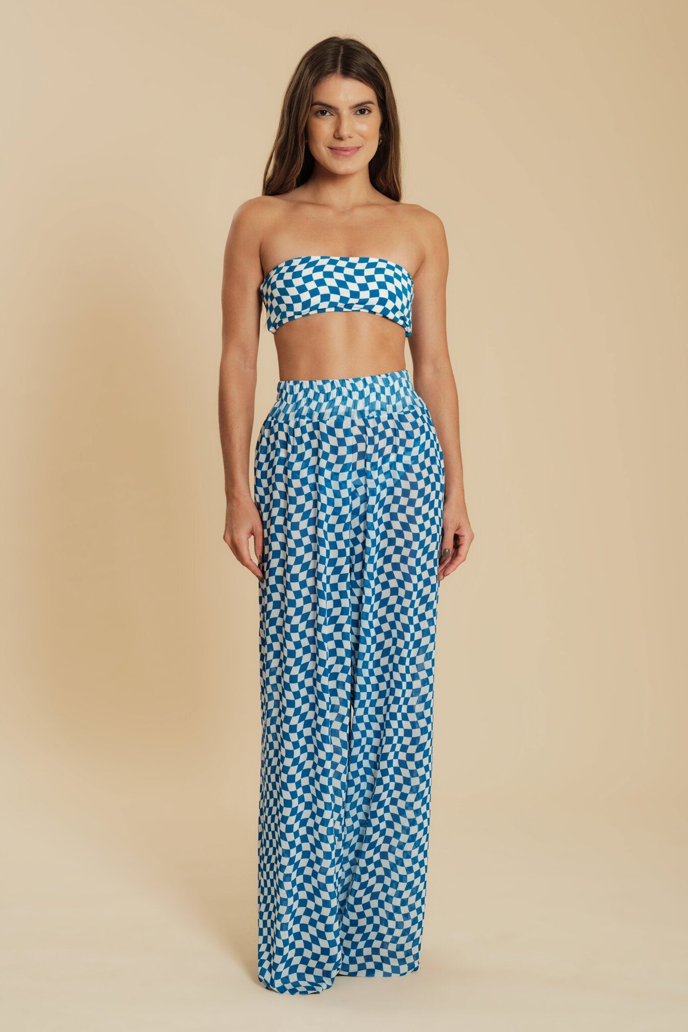 Model Front: Blueman Beach Trousers Xadrez Transparent Beach Pants