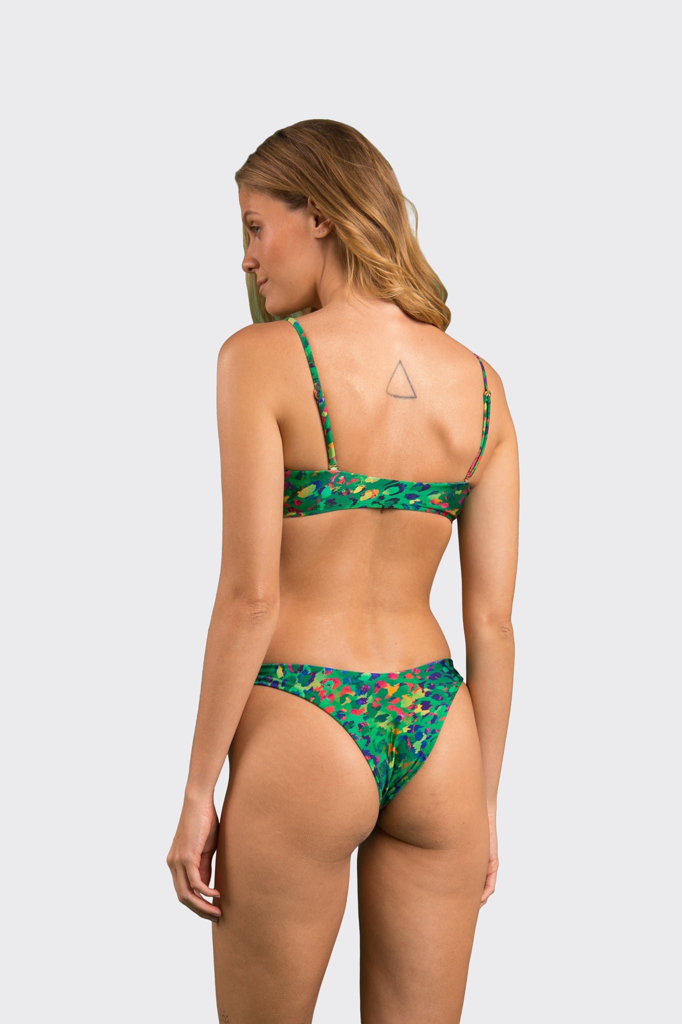 Model Back: Rio De Sol Top Top Wilds Bandeau-Reto