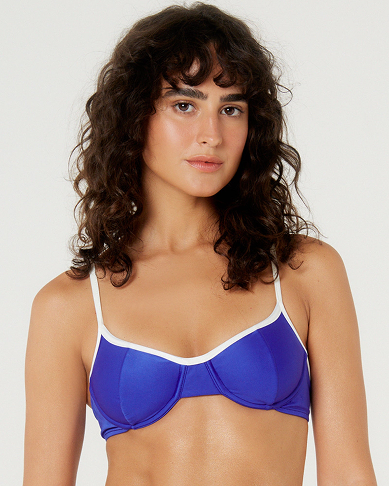 Gallery: Blueman Top Top Pepe Bias Arriba Azul