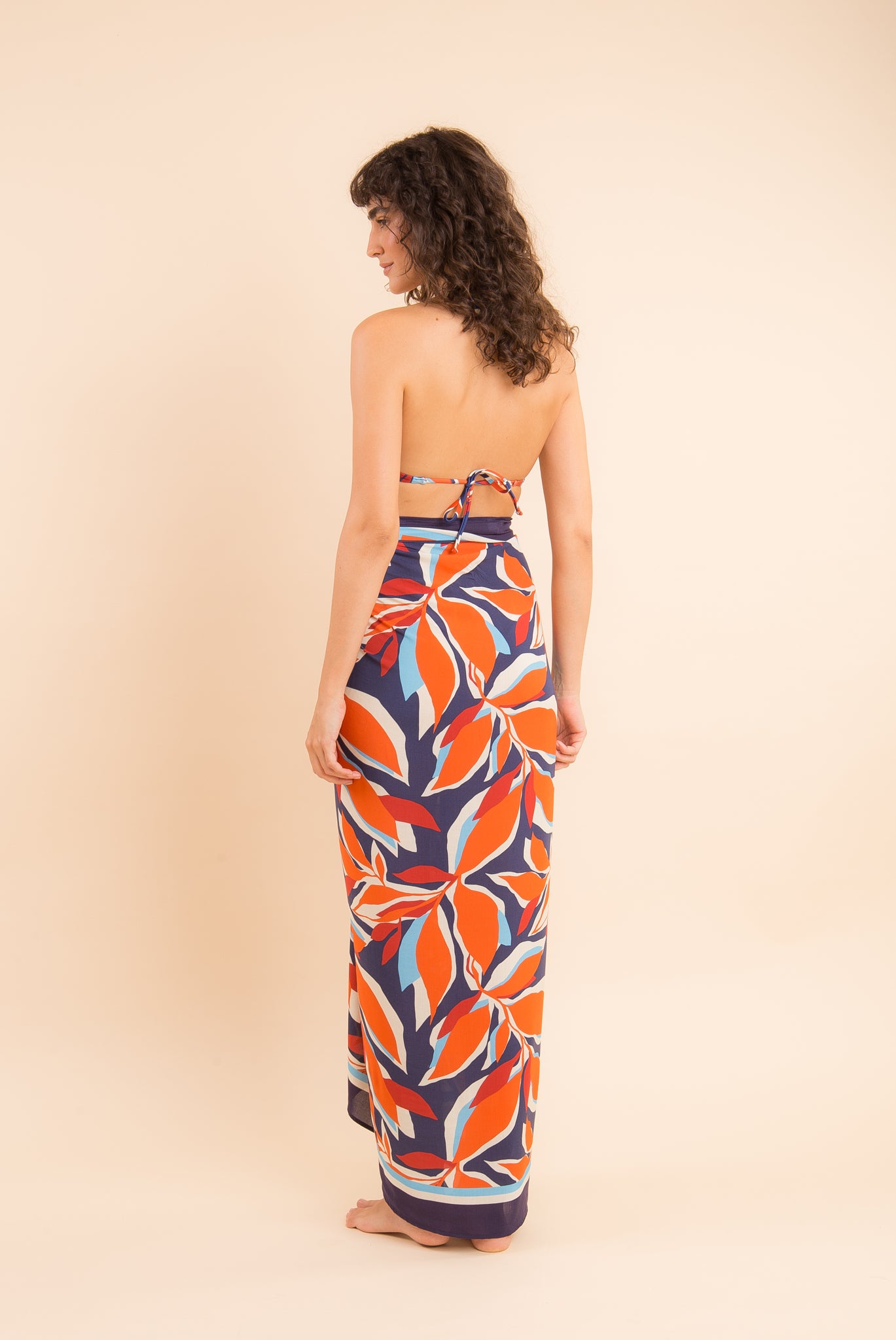 Image 10: Rio De Sol Pareo Leaves Canga