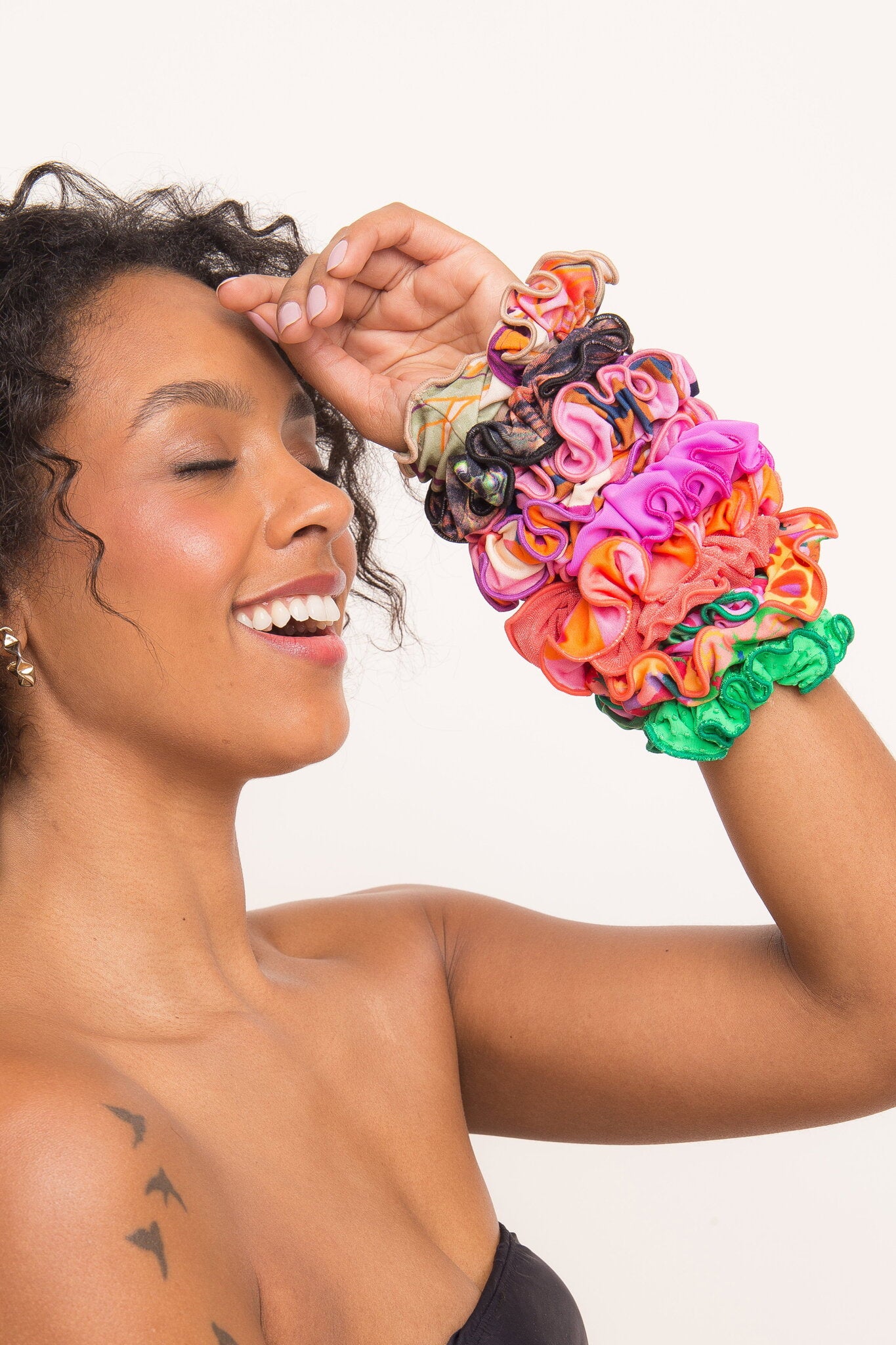 Image 04: Rio De Sol Hair Accessory Amore-Pink Scrunchie