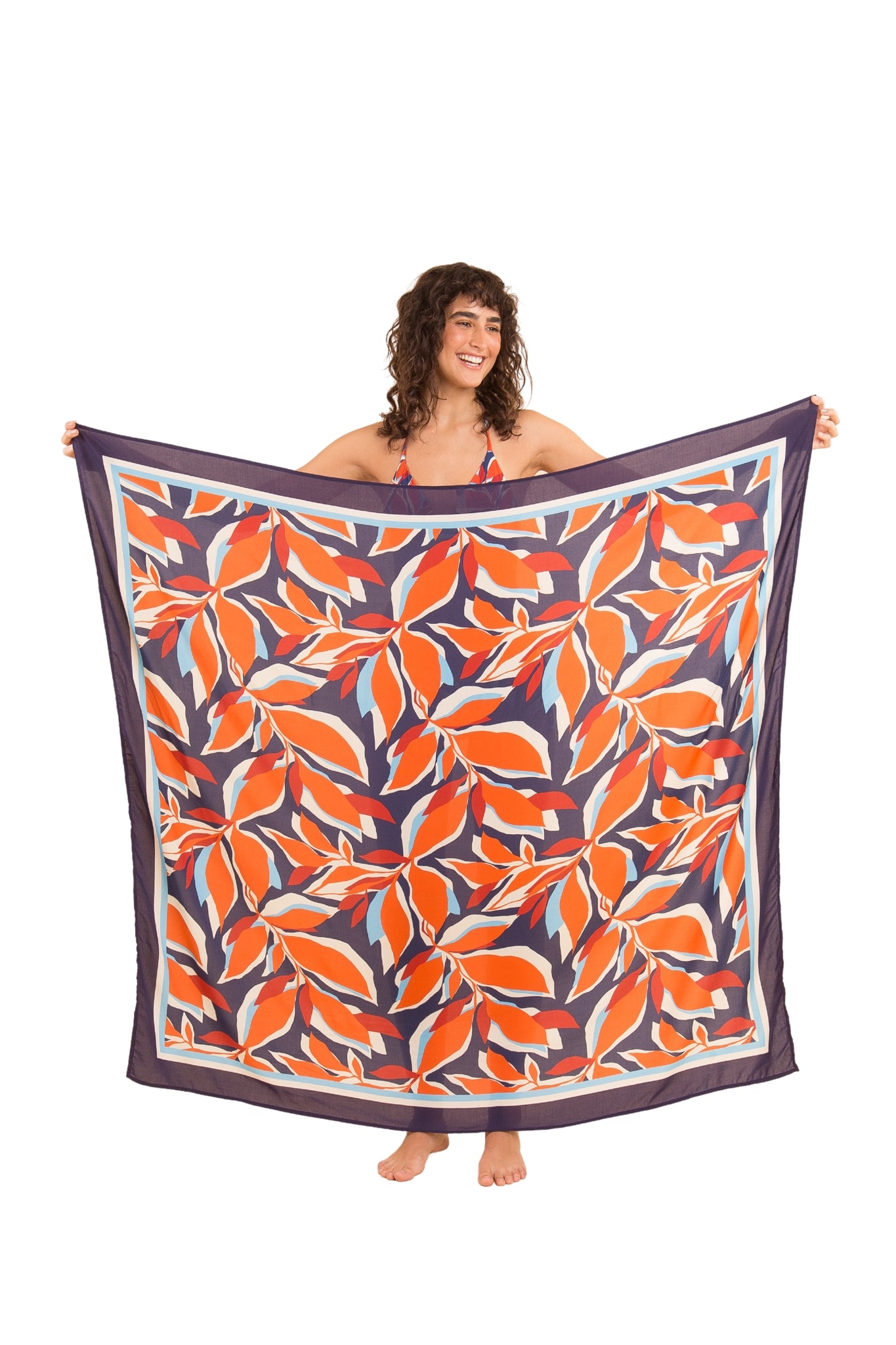 Model Front: Rio De Sol Pareo Leaves Canga