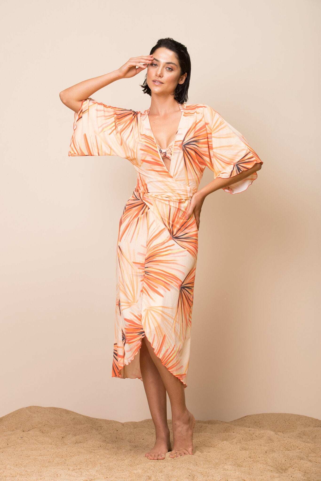 Model Front: La Playa Maxi Dresses Longo Borboleta Caliandra