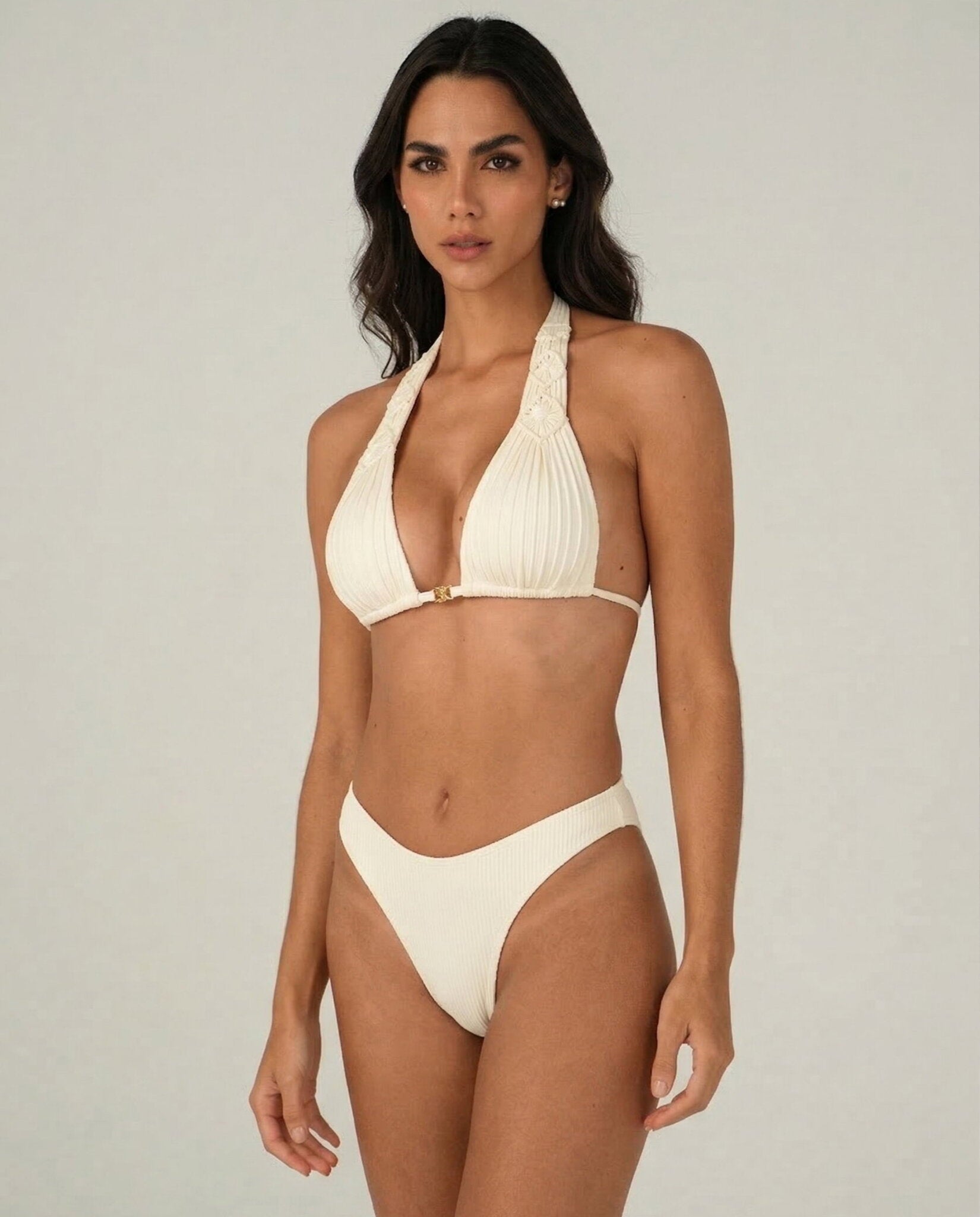 Model Front: Lua Morena Bottom Bottom Areia Fio-Dobrado
