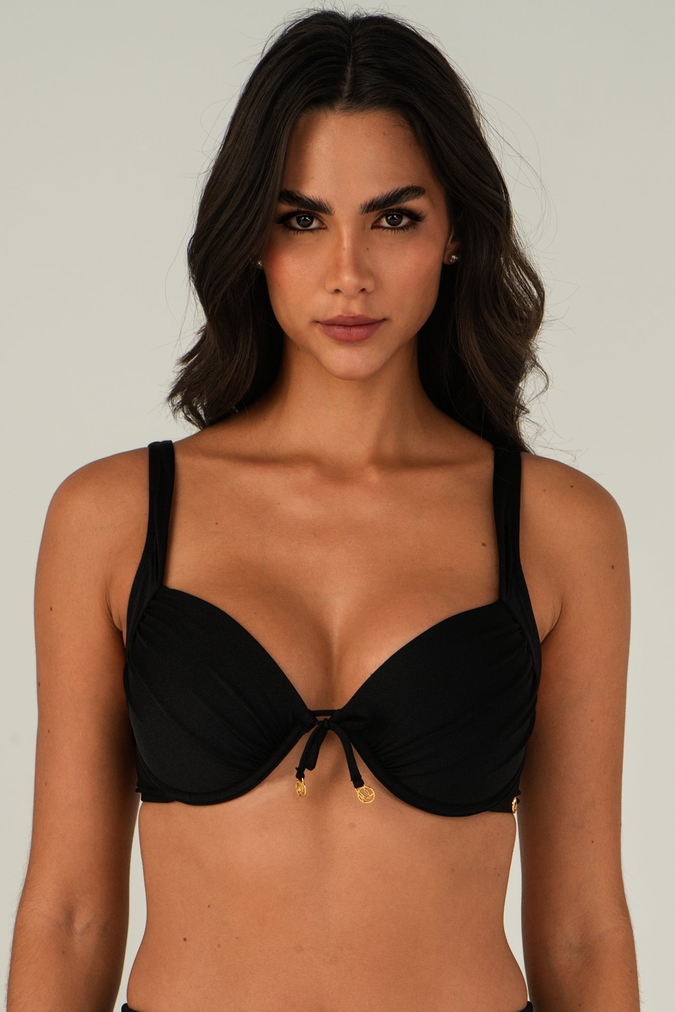 Gallery: Lua Morena Top Top Preto Meia-Taca-Larga