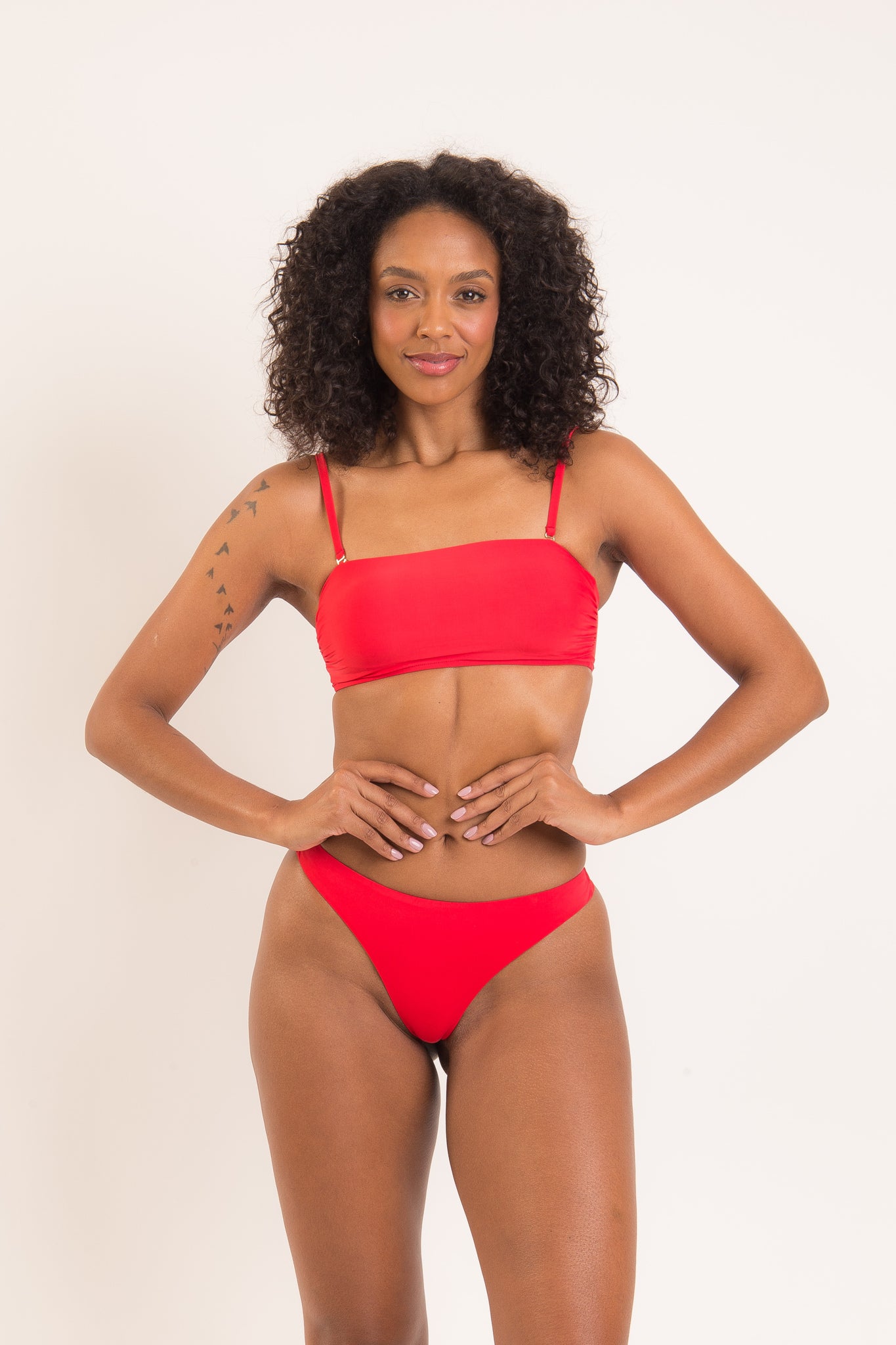 Image 06: Rio De Sol Set Set Rouge Bandeau-Reto Nice-Fio