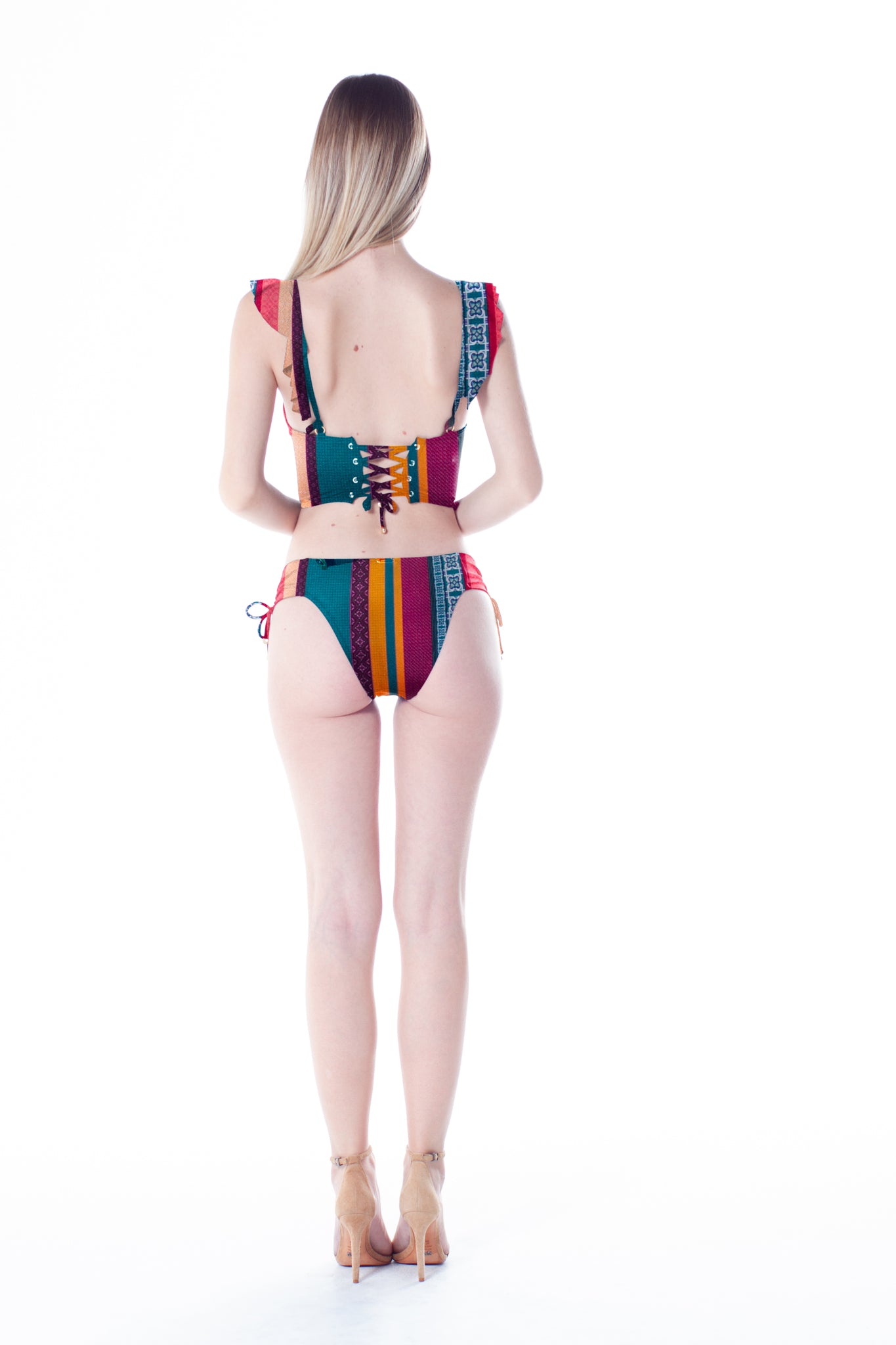 Image 04: La Playa Top Top Babado Cropped Latina