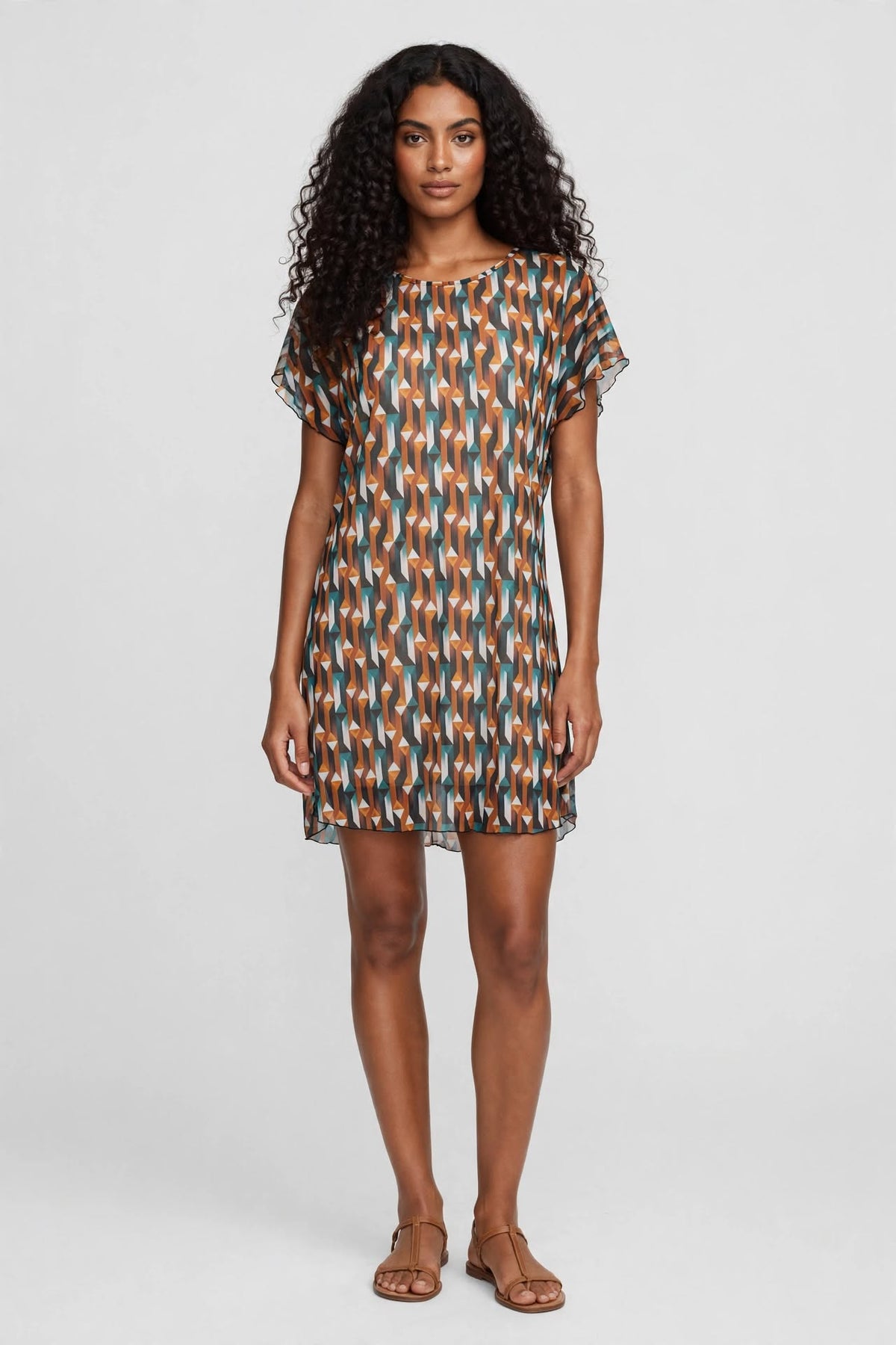 Model Front: Lua Morena Mini Dresses Saida Mini Aurum