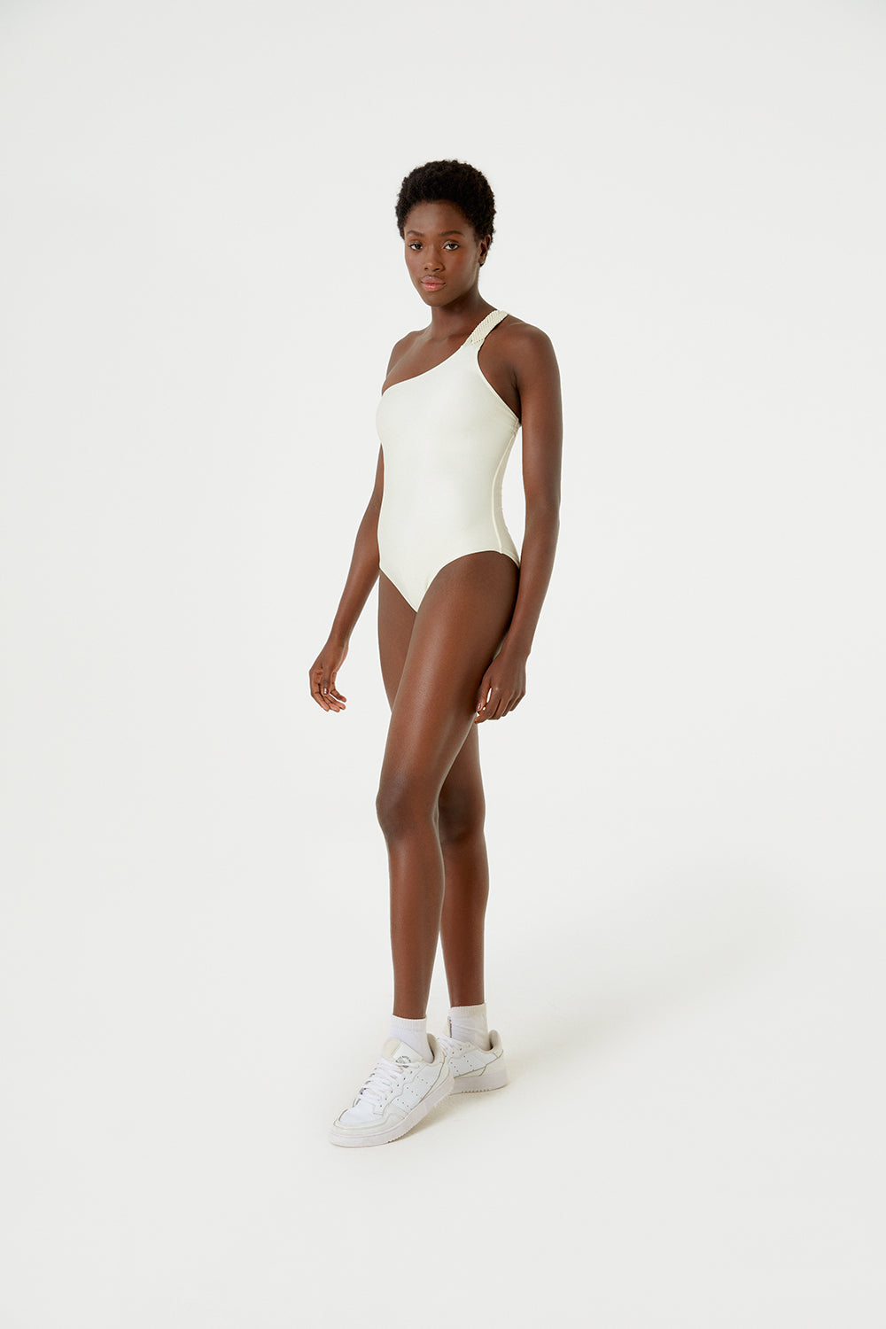 Model Front: Blueman One-Piece Maio Viena Liso Off White