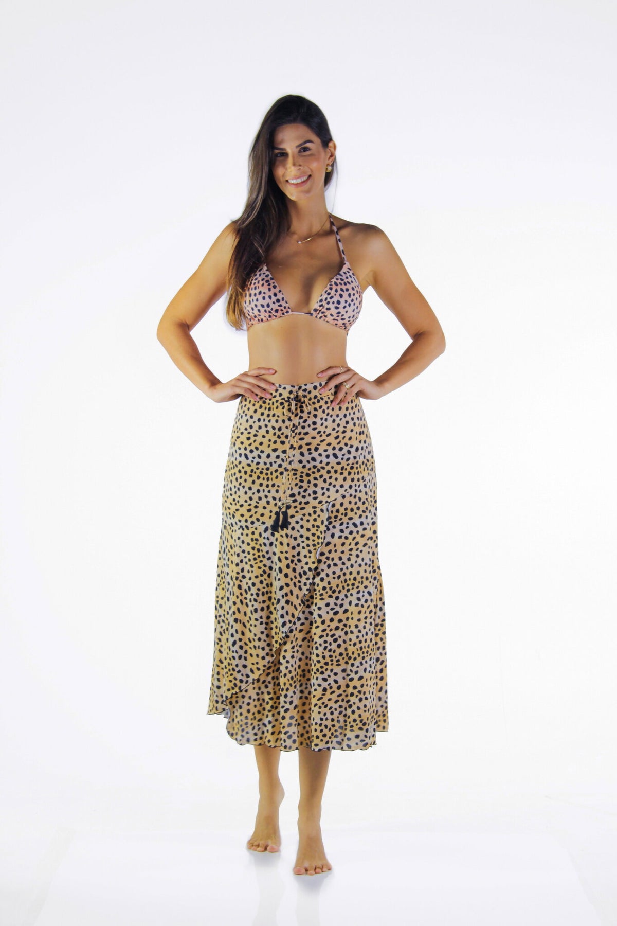 Model Front: La Playa Skirts Saia Babado Guepardo