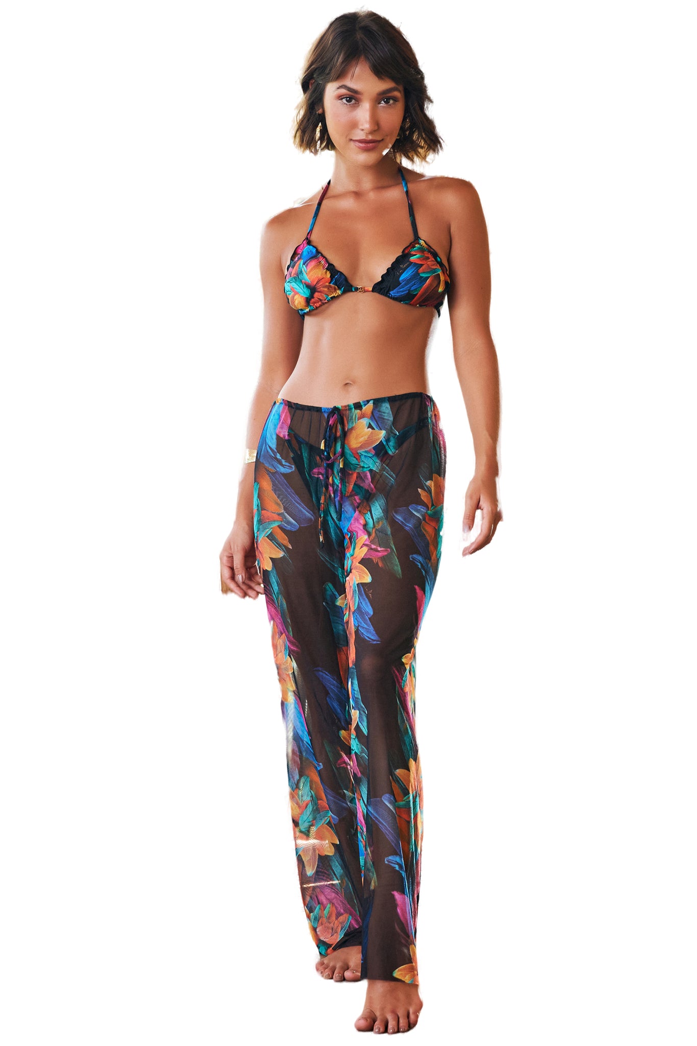 Model Front: Lua Morena Beach Trousers Calca Tule Brinco Preto
