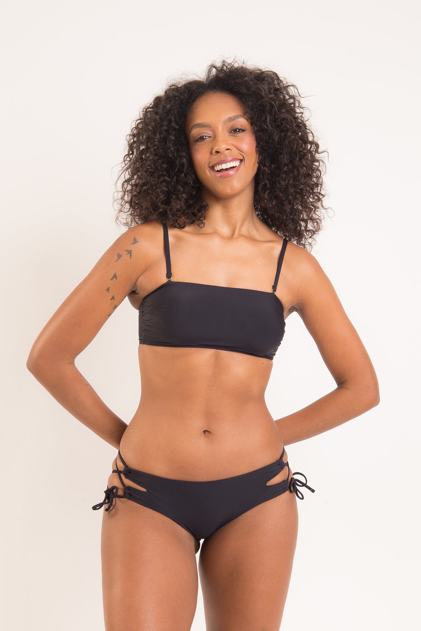 Model Front: Rio De Sol Bottom Bottom Nero Madrid