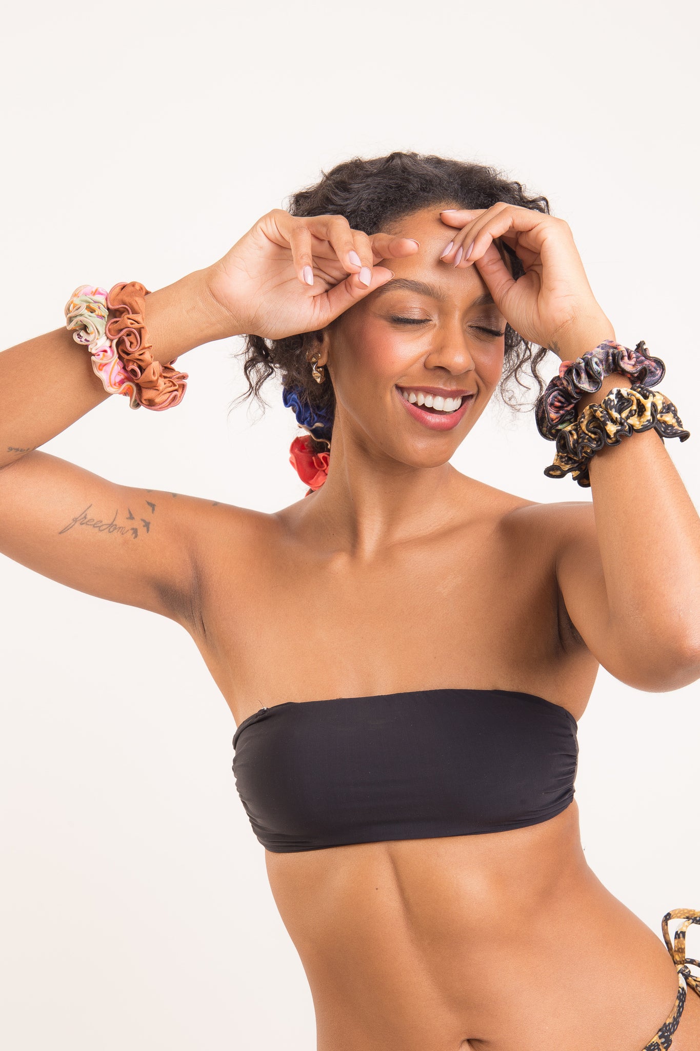 Image 02: Rio De Sol Hair Accessory Nocciola Scrunchie