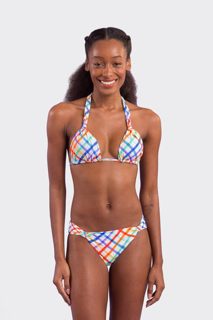 Model Front: Rio De Sol Bikini Bottoms Bottom Square Mel