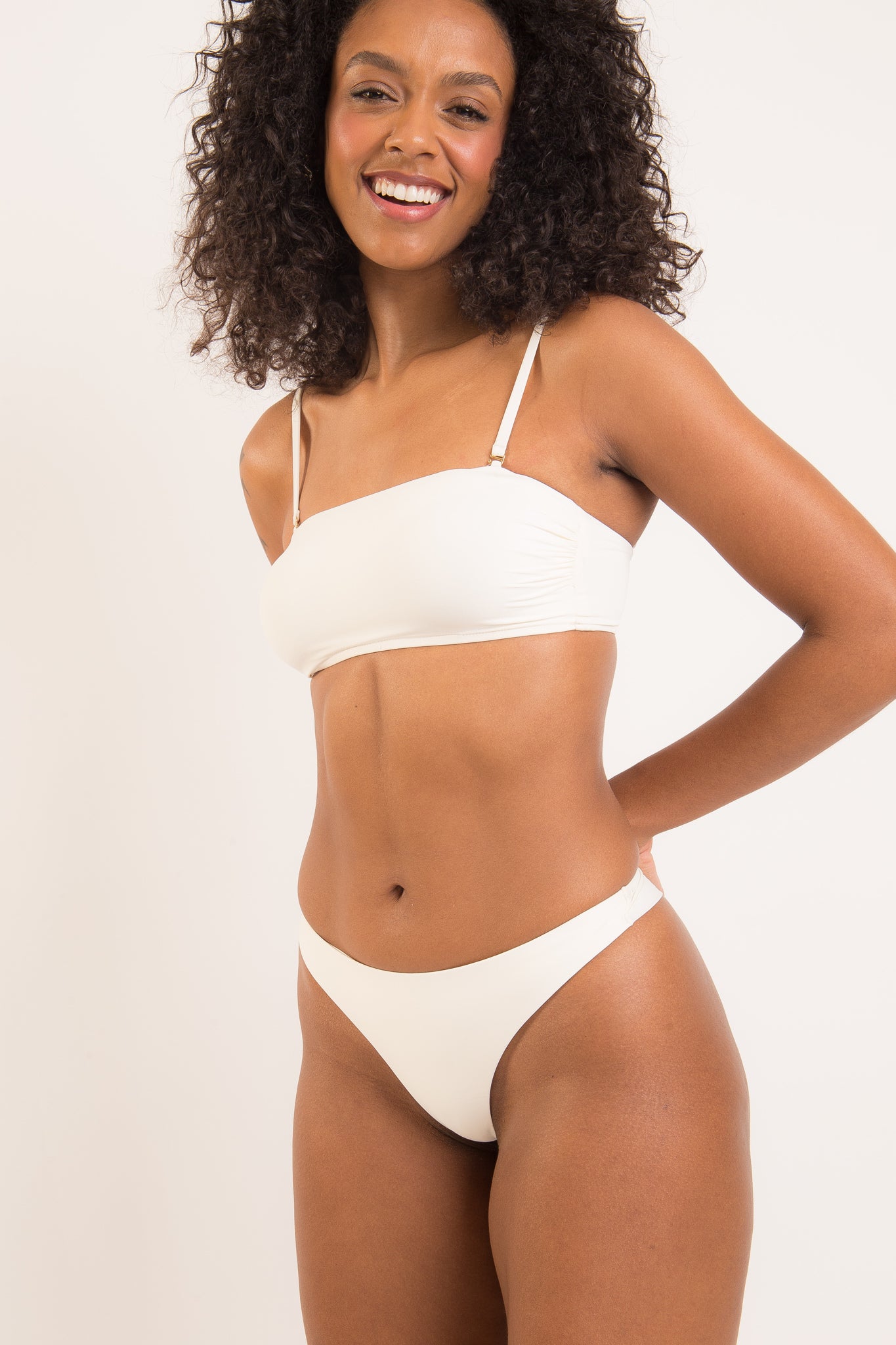 Image 04: Rio De Sol Bottom Bottom Off-White Nice-Fio