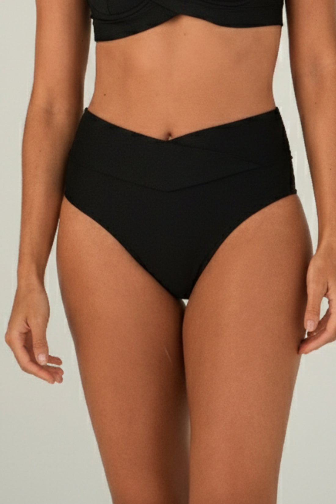 Gallery: Lua Morena Bottom Bottom Preto Faixa-Cos-Alto