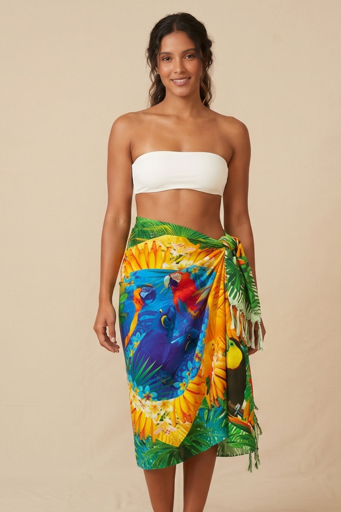 Model Front: Bali Blue Pareo Canga Bandeira Brasil Tropical