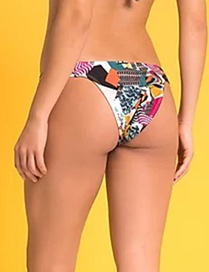 Model Back: Lua Morena Bottom Bottom Turbinado Macramê Araucaria