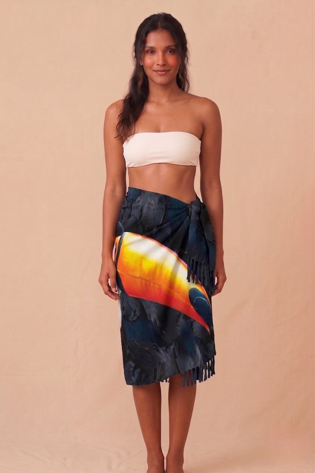 Model Front: Bali Blue Pareo Canga Face Tukano