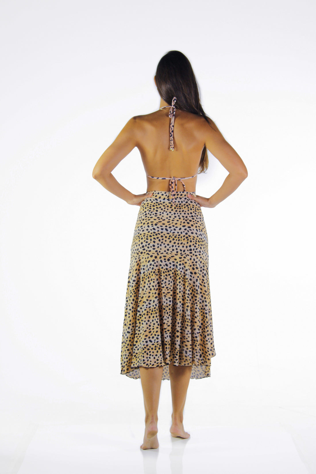 Model Back: La Playa Beach Skirt Saia Babado Guepardo