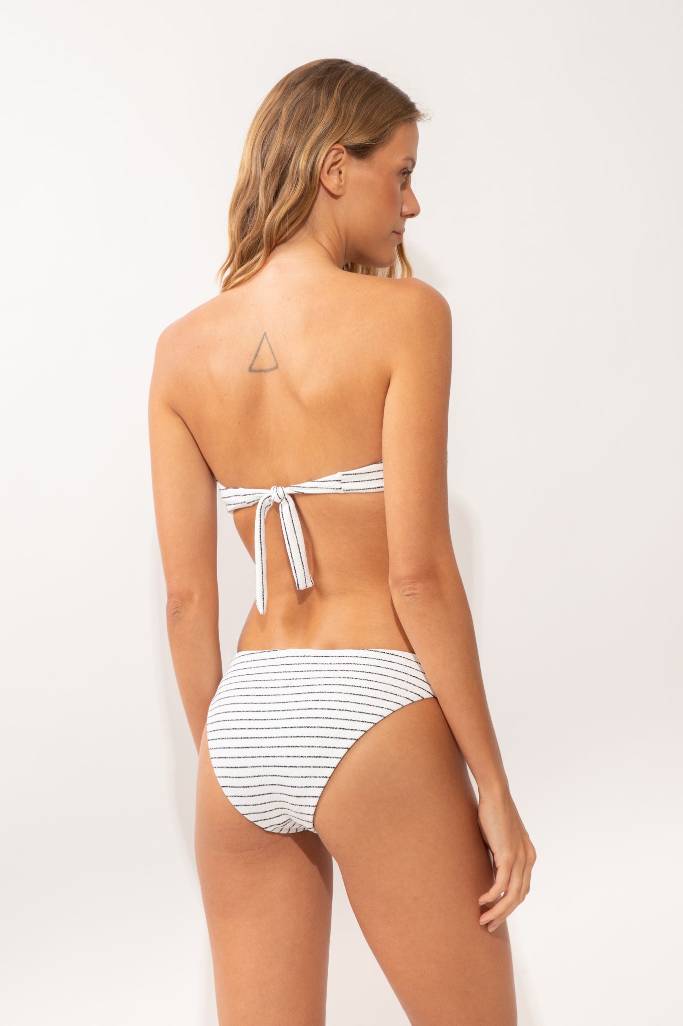Model Back: Rio De Sol Bottom Bottom Linea-White Essential-Comfy