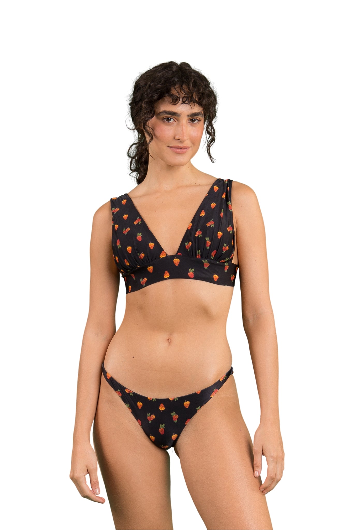 Model Front: Rio De Sol Bottom Bottom Cashew Leblon