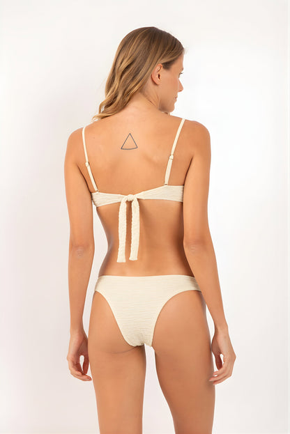 Model Back: Rio De Sol Set Set Brisa-Offwhite Juliette Essential