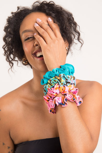 Image 02: Rio De Sol Hair Accessory Malibu-Atol Scrunchie