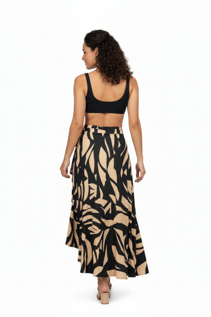 Model Back: Lua Morena Beach Skirt Brisa-Da-Noite Pareo Babado