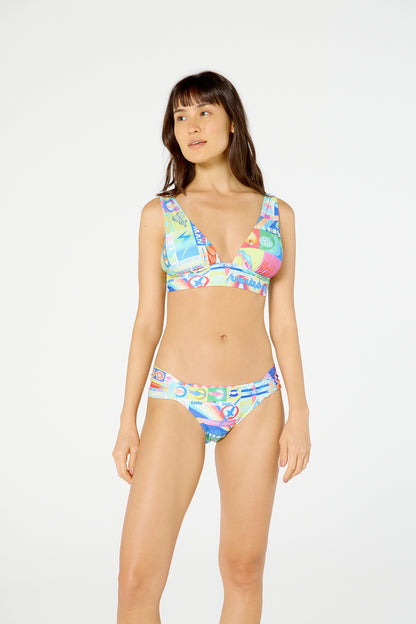 Model Front: Blueman Bottom Bottom Sum New Pacifico 1972