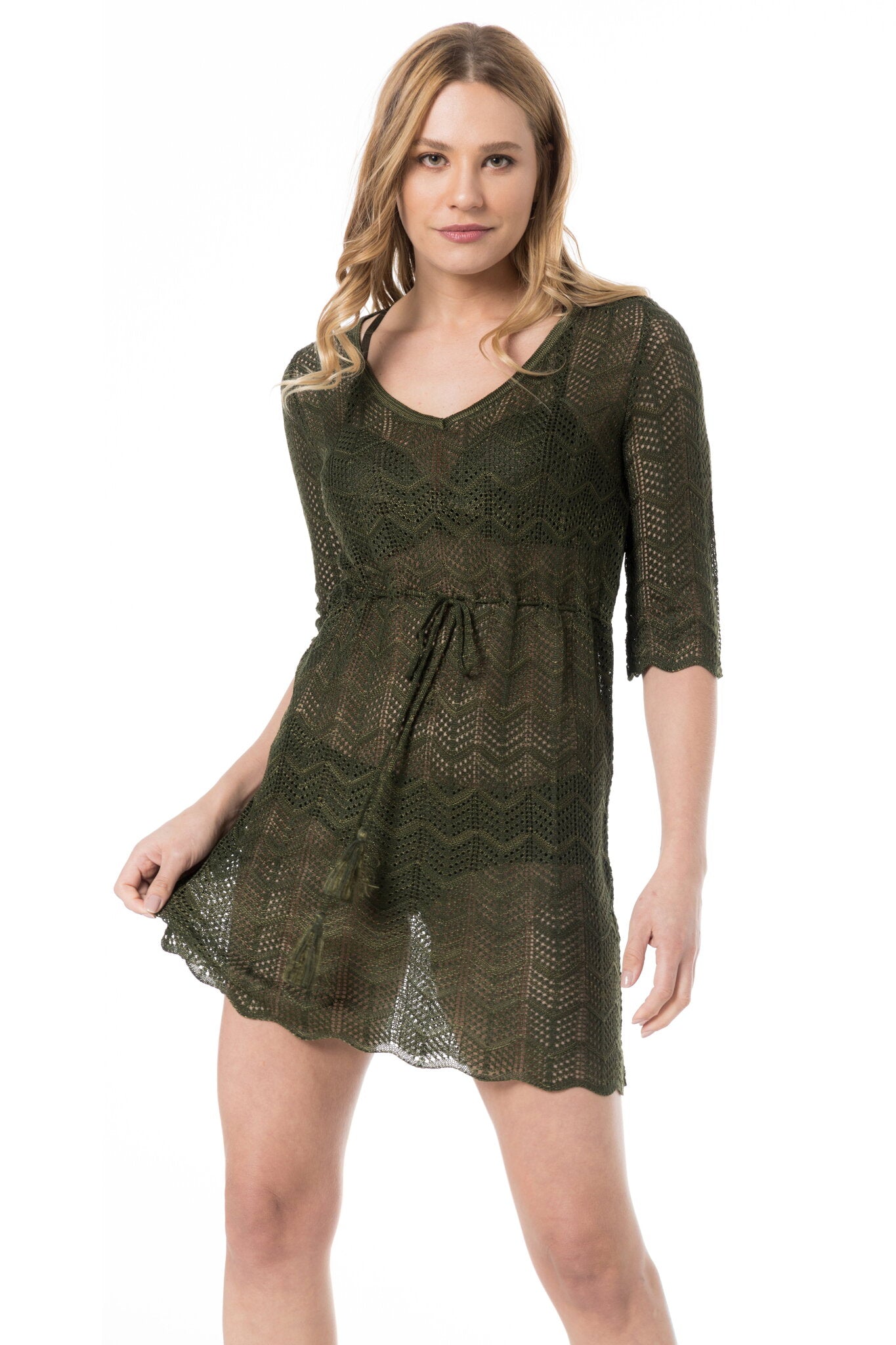 Model Front: Lua Morena Mini Dress Tunica Tricot Mangue