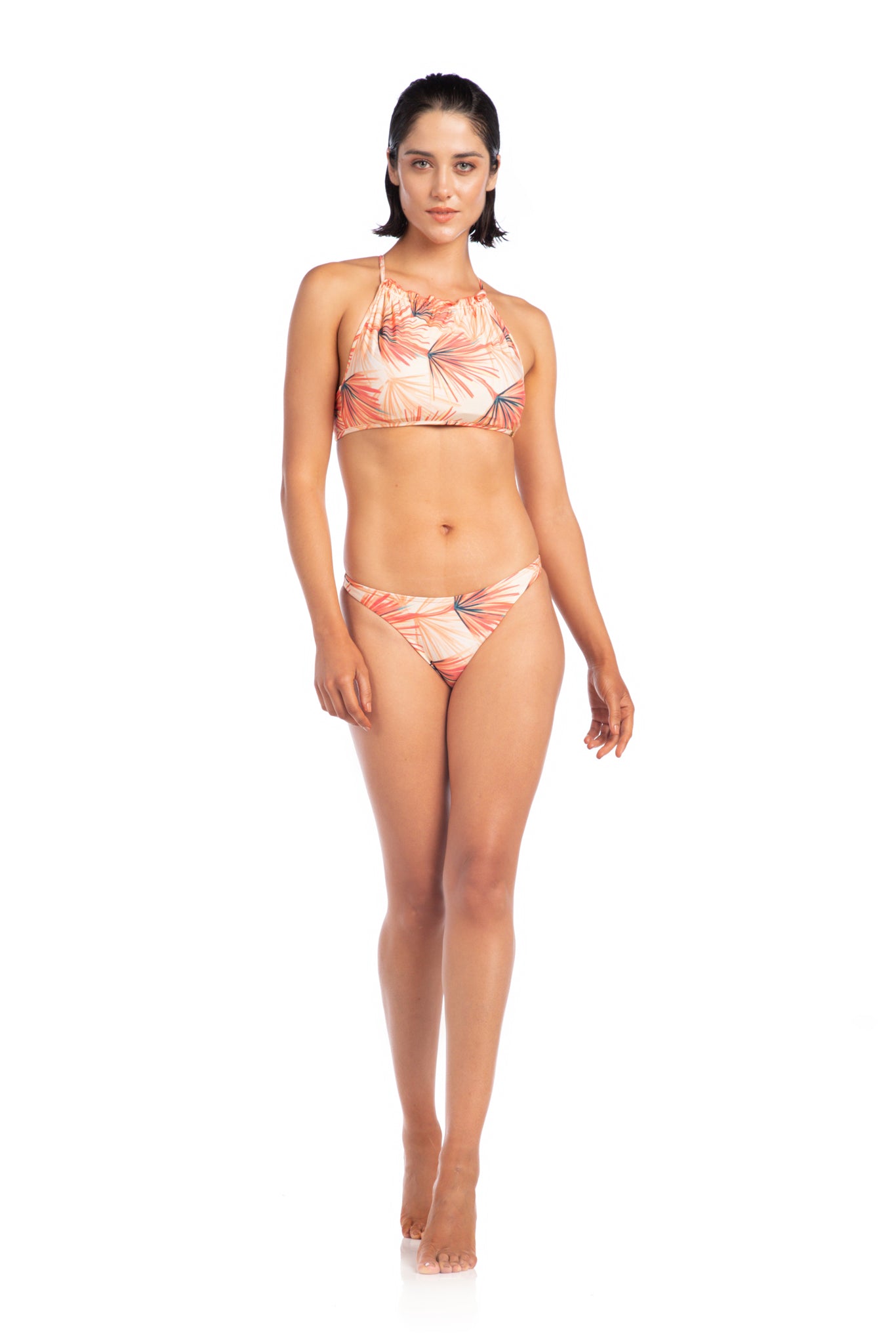 Model Front: La Playa Set Slip Caliandra