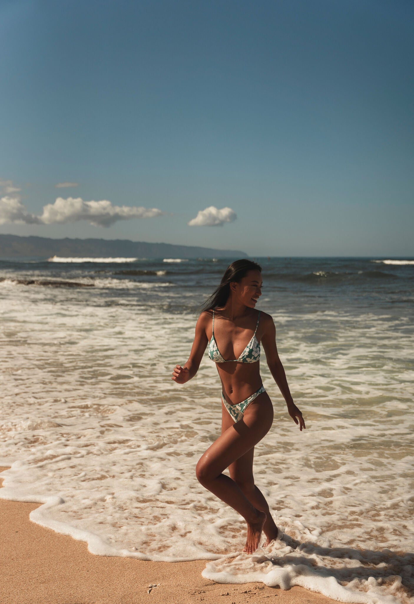 Image 13: Wednesday In Hawaii By Rio De Sol Top Top Pua-Valley Ana