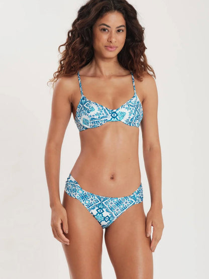 Model Front: Blueman Bottom Bottom Lazule New-Pacifico