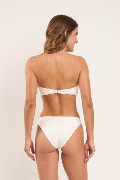 Model Back: Rio De Sol Top Top Sand-Chantilly Sara