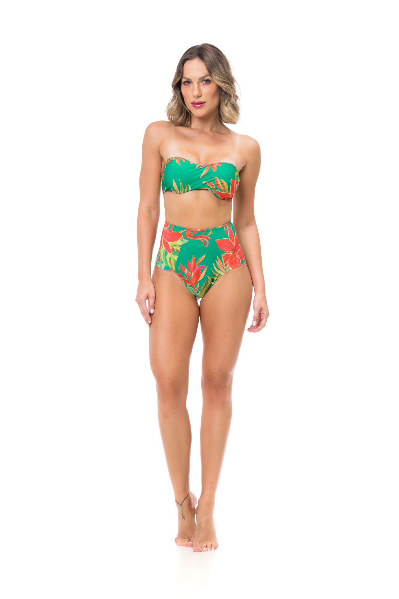 Model Front: La Playa Top Top Tqc Hot Lirio