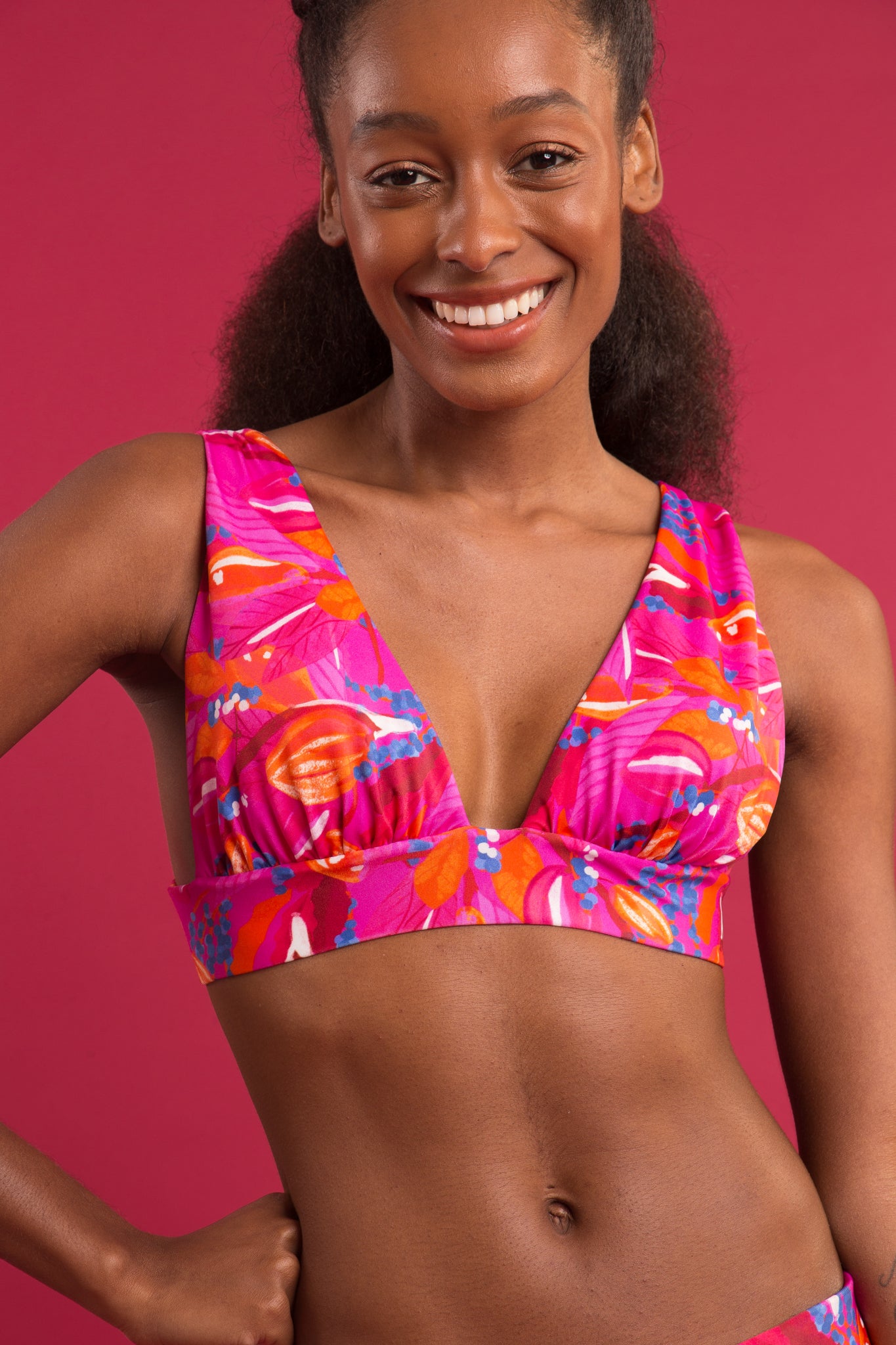 Image 09: Rio De Sol Set Set Flavors Halter-Marina Essential-Cos