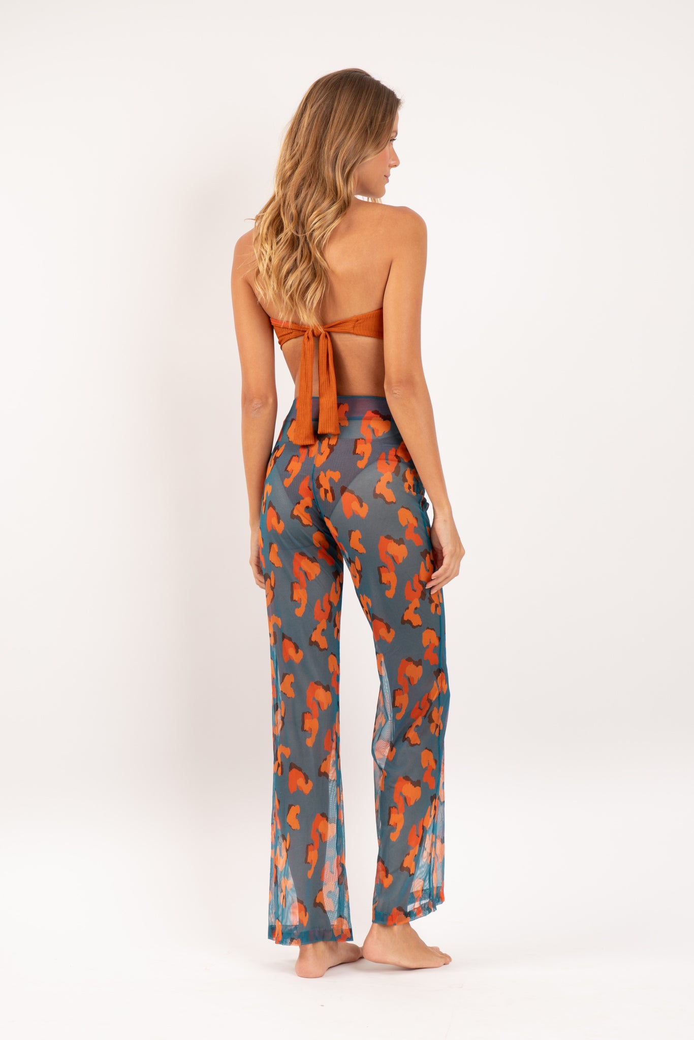 Model Back: Rio De Sol Beach Trousers Luma Pants Lana