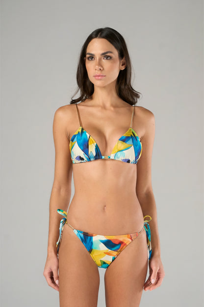 Model Front: Lua Morena Bottom Bottom Tangara Rolote