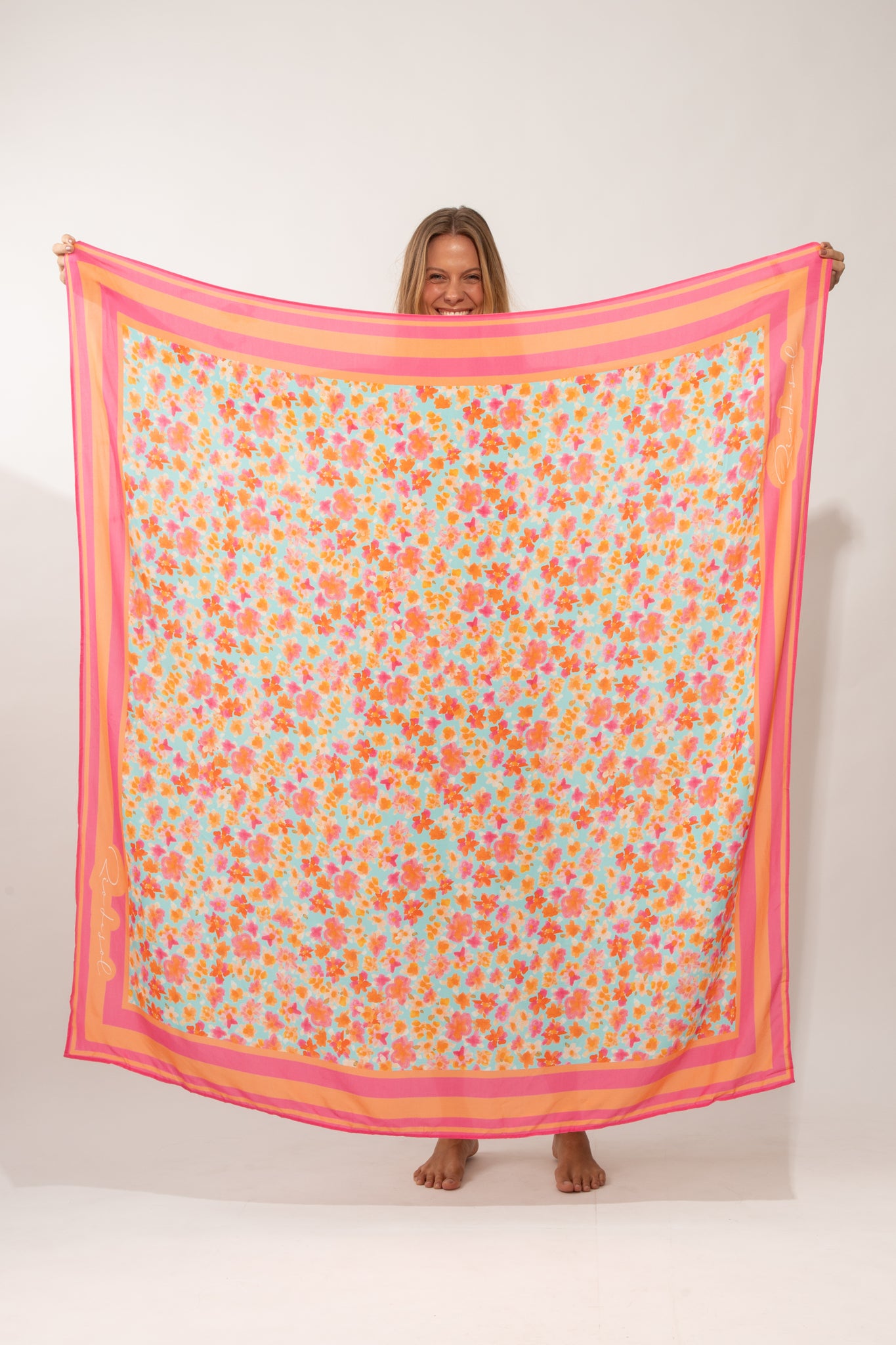 Image 05: Rio De Sol Pareo Ditsy-Sky Canga