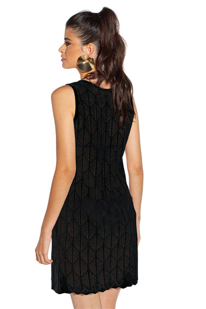 Model Back: Lua Morena Beach Skirt Vestido Regata Tricot Liso Preto