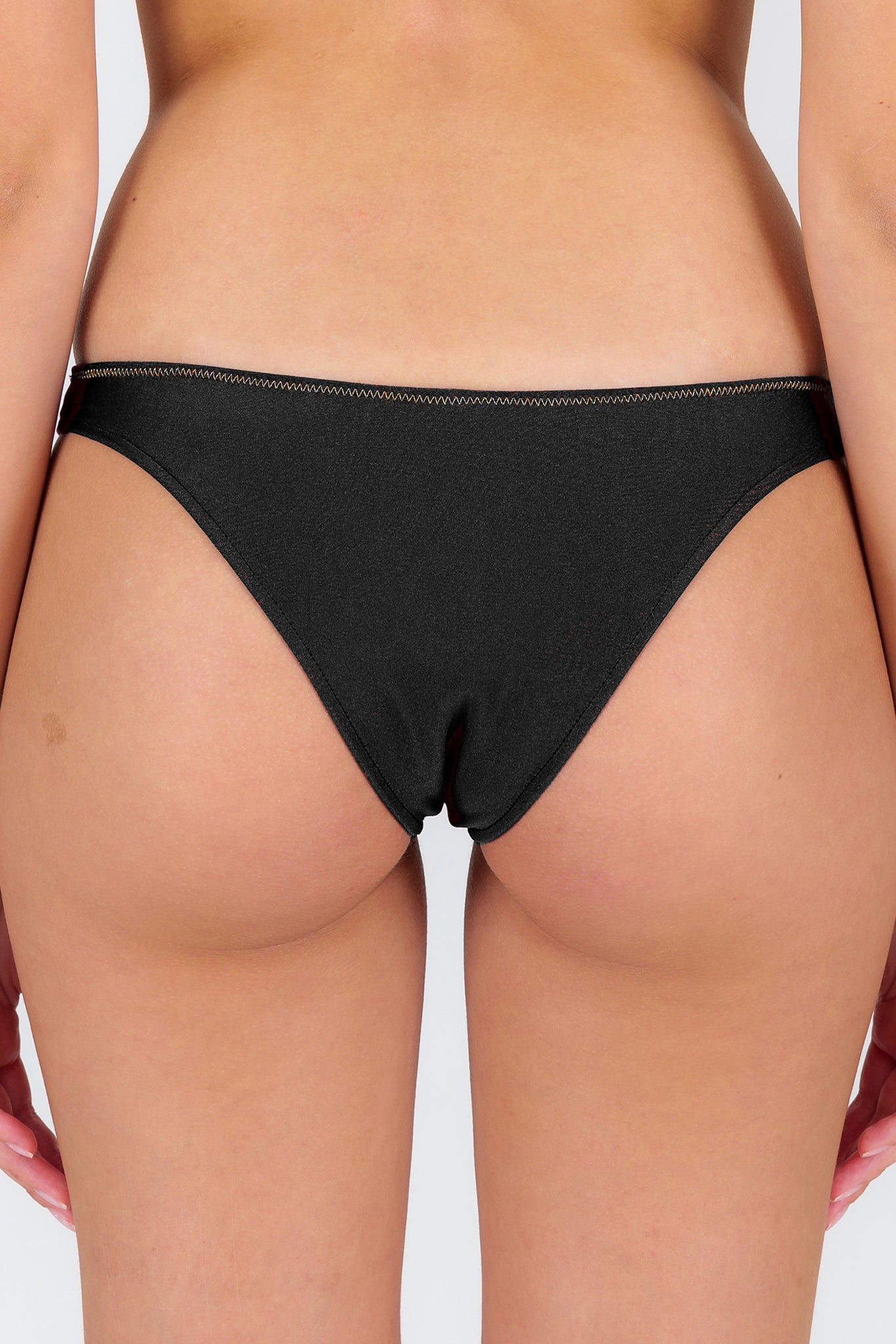 Image 06: Rio De Sol Bottom Bottom Shimmer-Black Essential