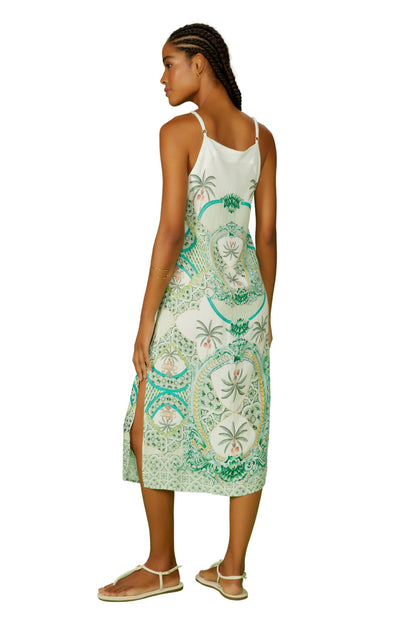 Model Back: Blueman Beach Skirt Vestido Mikaela Azulejaria
