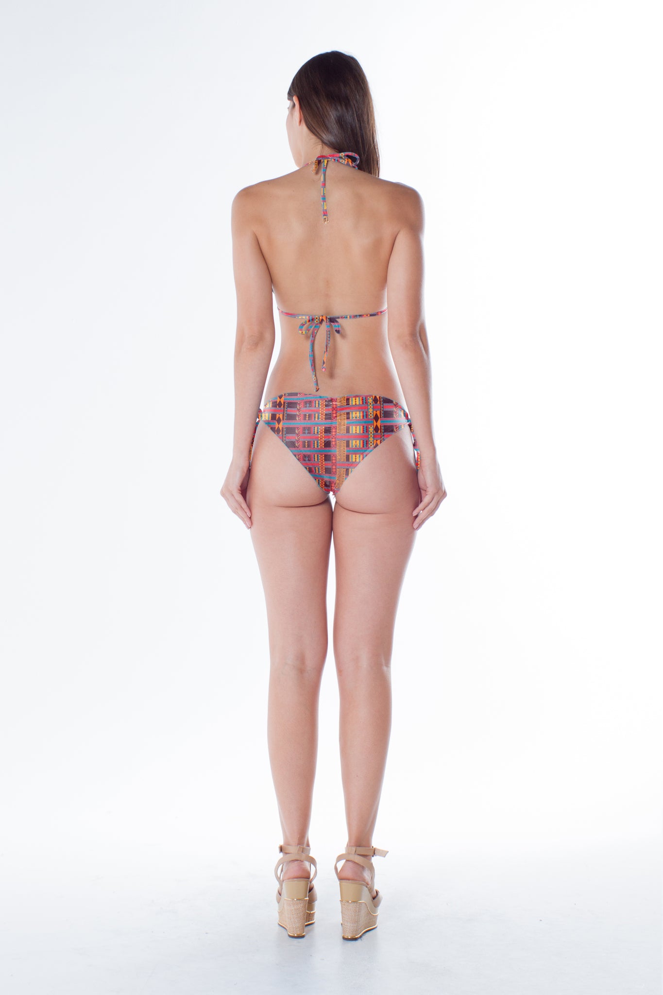 Model Back: Lua Morena Top Top Lua Ripple Xingu