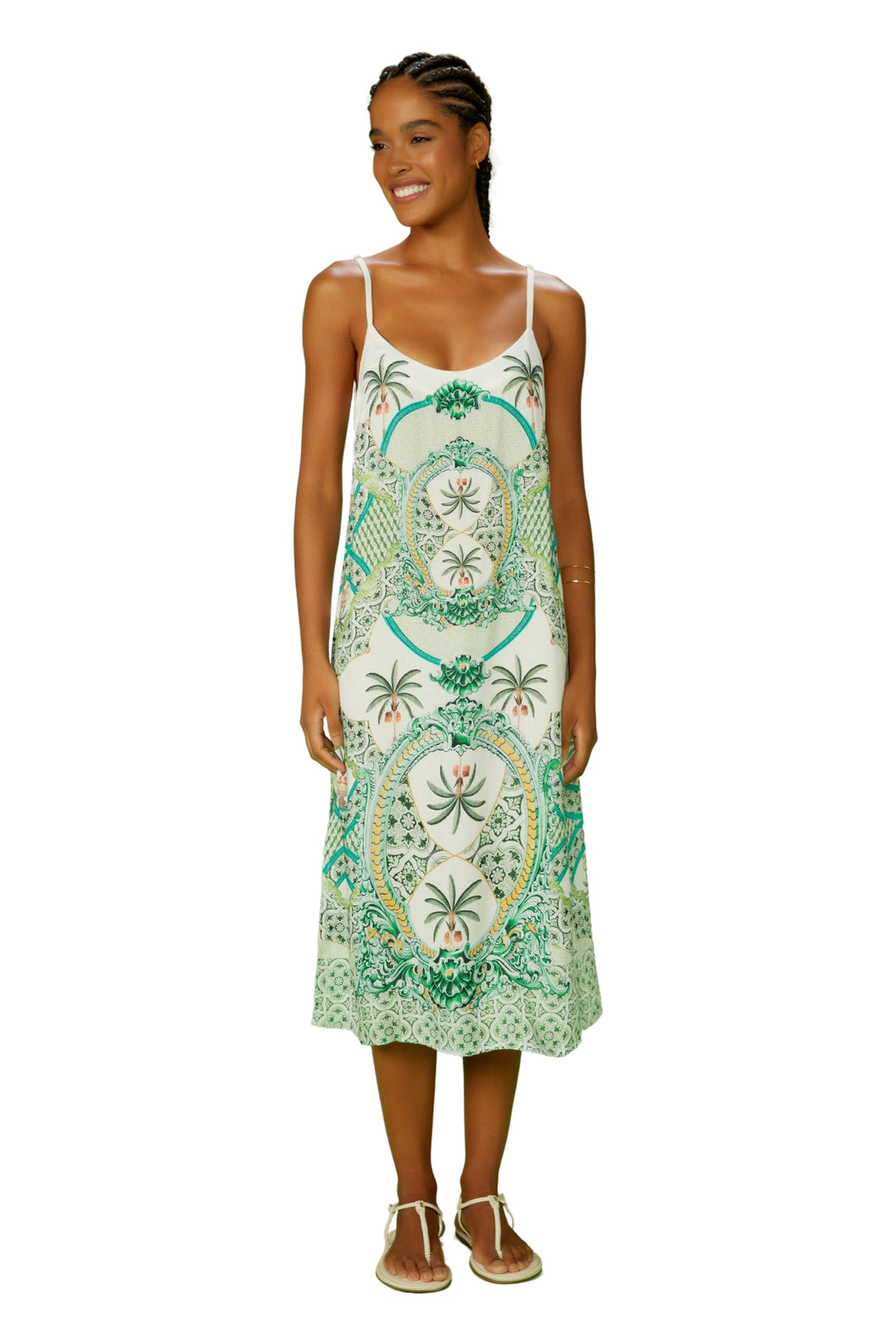 Model Front: Blueman Beach Skirt Vestido Mikaela Azulejaria